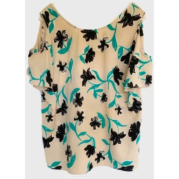 ✨c&e Cold Shoulder Floral Blouse - Picture 2 of 5